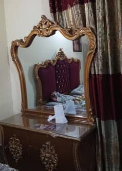 Dressing table