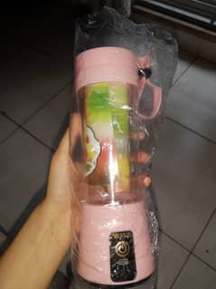 Mini blender for daily use