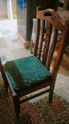 wooden dinning table