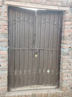 Iron gate