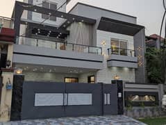 10 Marla Brand New Luxury Double Storey House Ultra Modern Stylish Available For Sale In Architect Engineering Housing Society Lahore.