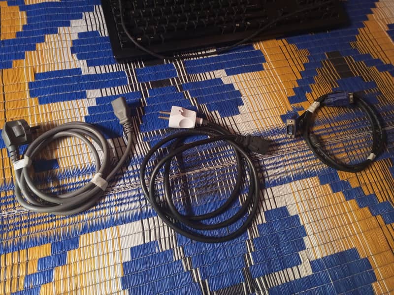 Dell Desktop core i5 3 generation with keyboard, LED, all wires 2