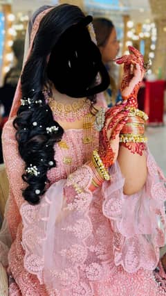 reception tail lehnga