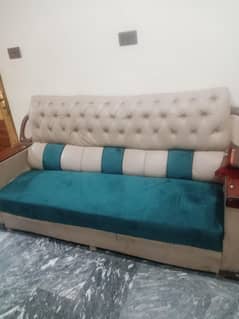 sofas for sail