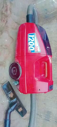 National   vacuum cleaner very good condition
