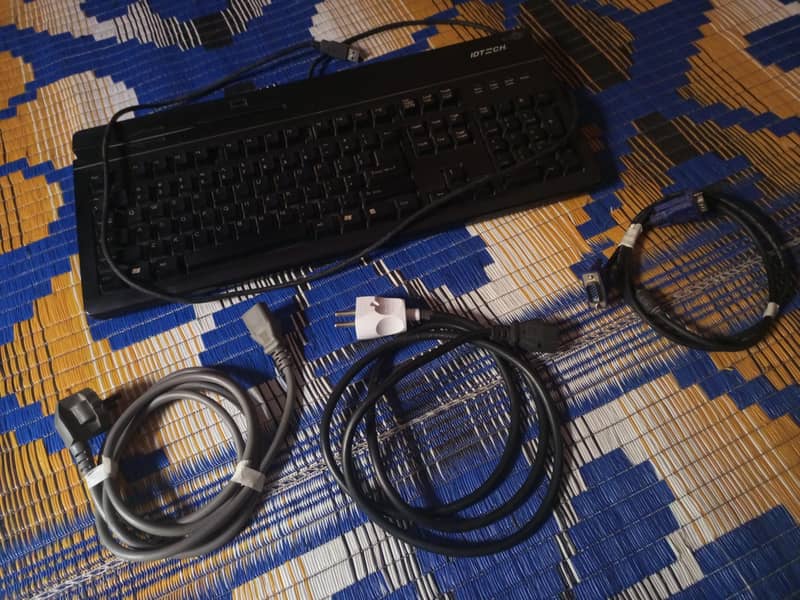 Dell Desktop core i5 3 generation with keyboard, LED, all wires 7