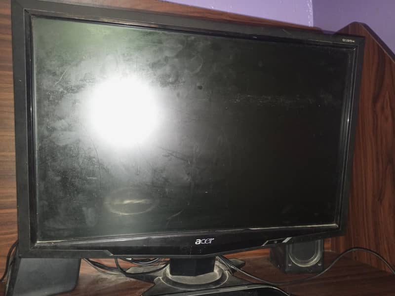 Dell Desktop core i5 3 generation with keyboard, LED, all wires 12