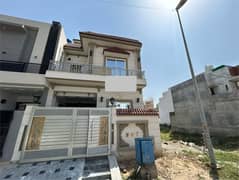 4 Marla brand new full furnished house for sale in paragon city Lahore. .
