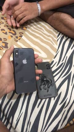 iPhone xs factory unlock