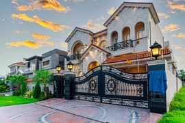 1 KANAL MOST BEAUTIFUL SPANISH HOUSE FOR SALE AT HOT LOCATION OF DHA PHASE 6