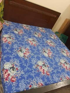 king bed with mattress