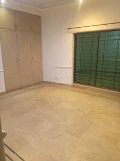 CALVARY GROUND 1 kanal UPER PORTION AVAILABLE FOR RENT