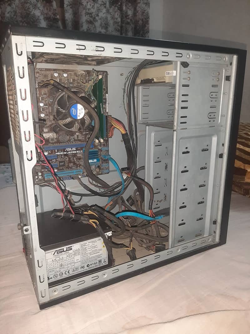 Core i5 3rd Generation Full PC With Moniter LCD 7