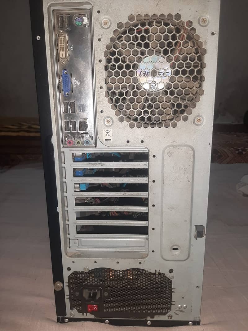 Core i5 3rd Generation Full PC With Moniter LCD 10