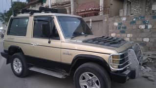 Mitsubishi Pajero 1990