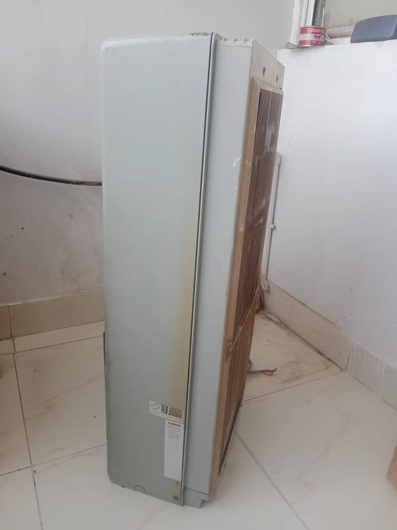 2 month used ac new condition 10/10  and very new condition 0