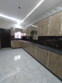 8 MARLA UPPER PORTION INDEPENDENT LOWER LOCK FOR RENT IN MILITARY ACCOUNT SOCIETY COLLEGE ROAD LAHORE