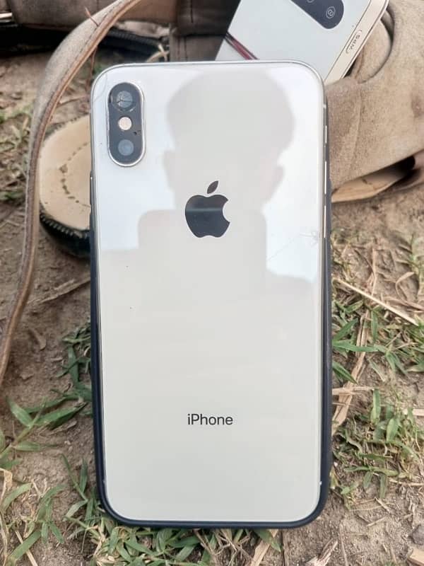 iPhone XS urgent sale no exchange 8