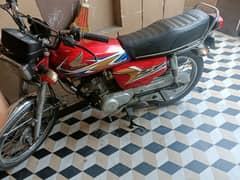 honda 125 1st owner 2020 geniun