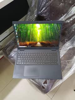 Dell Core i5-11th Gen 8GB RAM 256GB NVMe BackLite Keyboard 15.6 inch