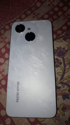 TECHNO SPARK GO 1