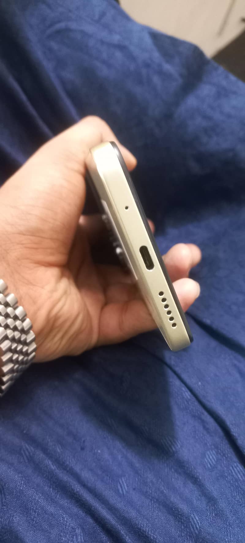 Redmi 13 8/128 home use 10/10 condiction just sim try py Nishan hai 3