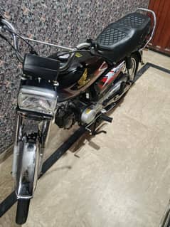 pason ki zarorat ha