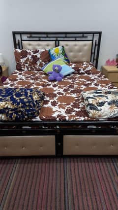 Iron Berd King size in excellent condition for Urgent Sale