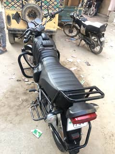 Suzuki gs 150 2018 model