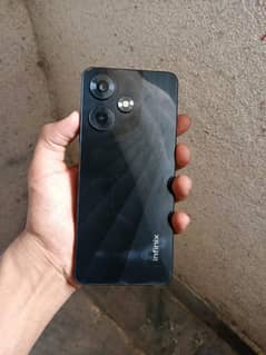 MY INFINIX HOT 30 WITH (8/128) IN ALL OK CONDITION. . . PLZ READ DESCRIPT