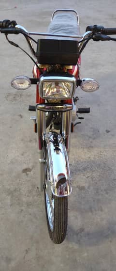 2025 model cg Honda 2500 kilo meter  one hand use bike