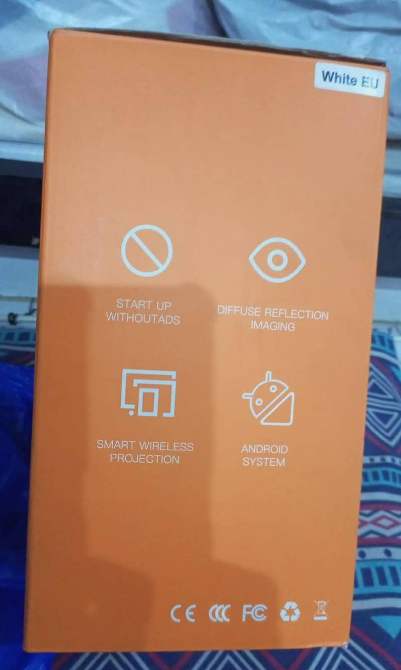 box pack projector with andorid wifi bluetooth with speaker 0