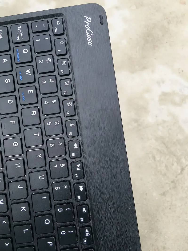 Wireless Bluetooth Keyboard 1