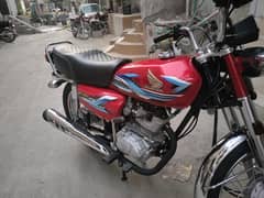 Honda 125 10/10 Condition 2024 Model All documents Complete