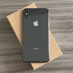 IPhone Xs  Max 256 Gb  10 by 10 With Charger