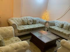 5 seater sofa set with table