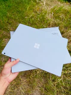 Microsoft Surface Laptop  i5 6th 4k Touch 360 Detachable surfacebook