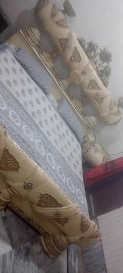 Royal bed set along with dressing & cabinet