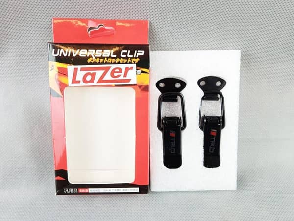 Pair of Quick Release Clips for Automotive Bumpers