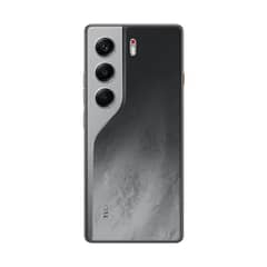 camon 40 pro total original just few weeks used condition 10/10