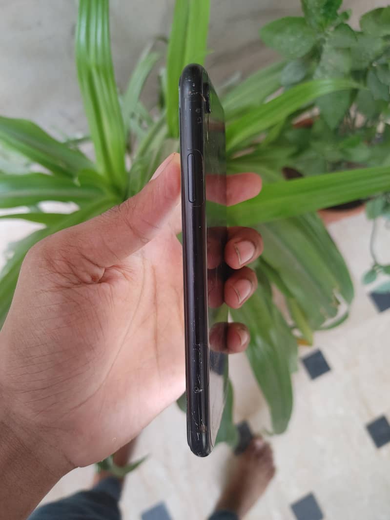 Iphone xr Exchange possible only i phone 12 4