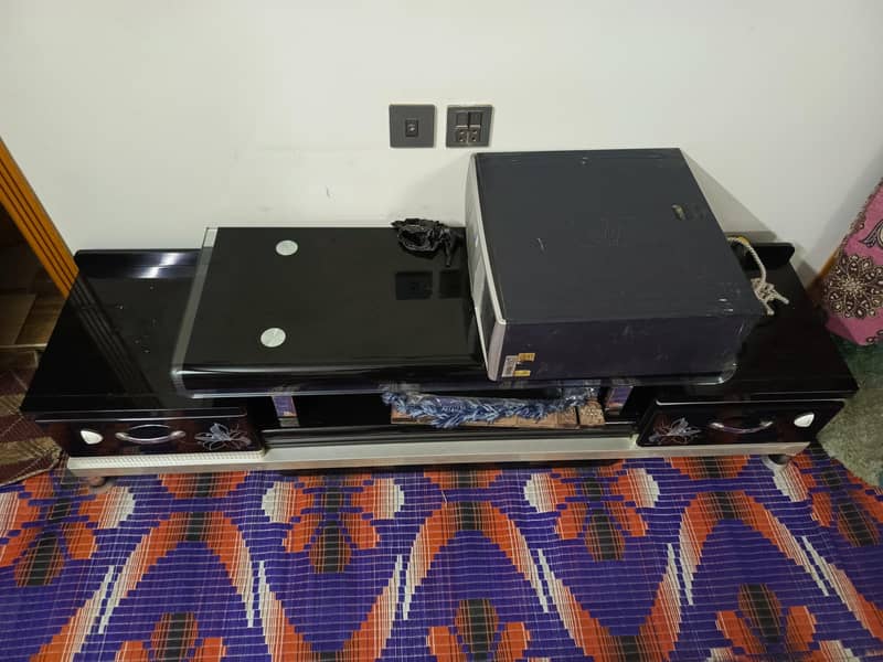 lcd table console f 1
