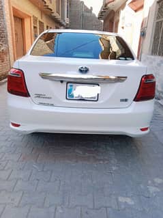 Toyota Corolla Axio 2016
