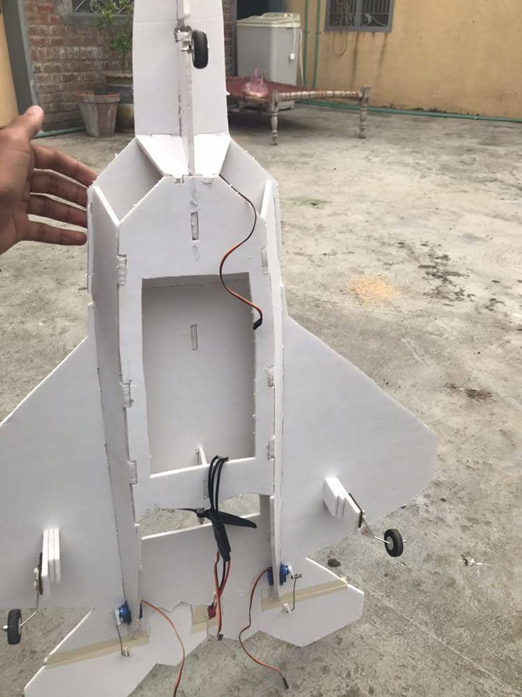 rc airoplane and rc drone parts and full setup 6