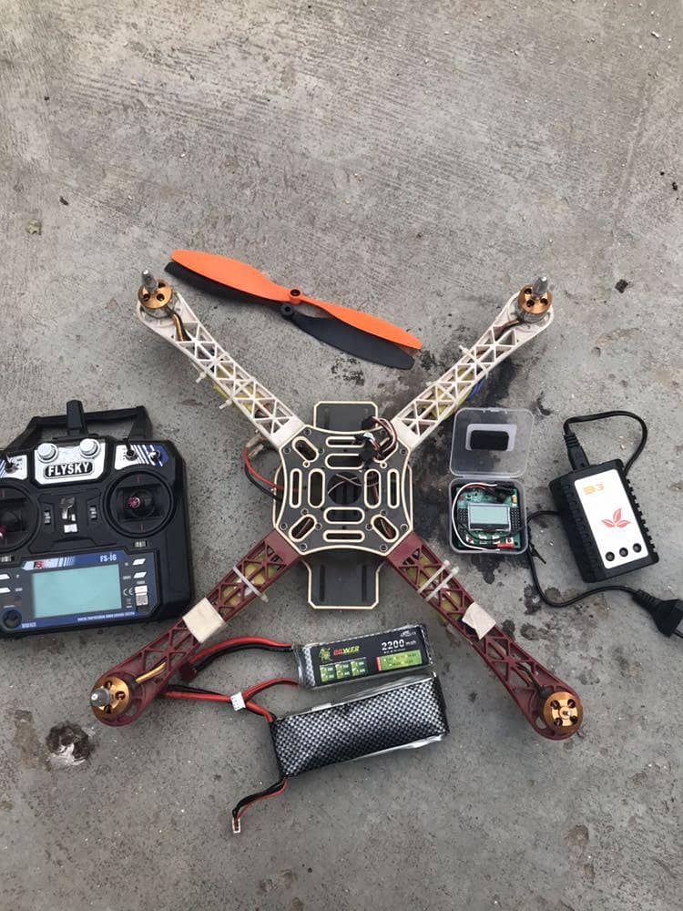 rc airoplane and rc drone parts and full setup 10