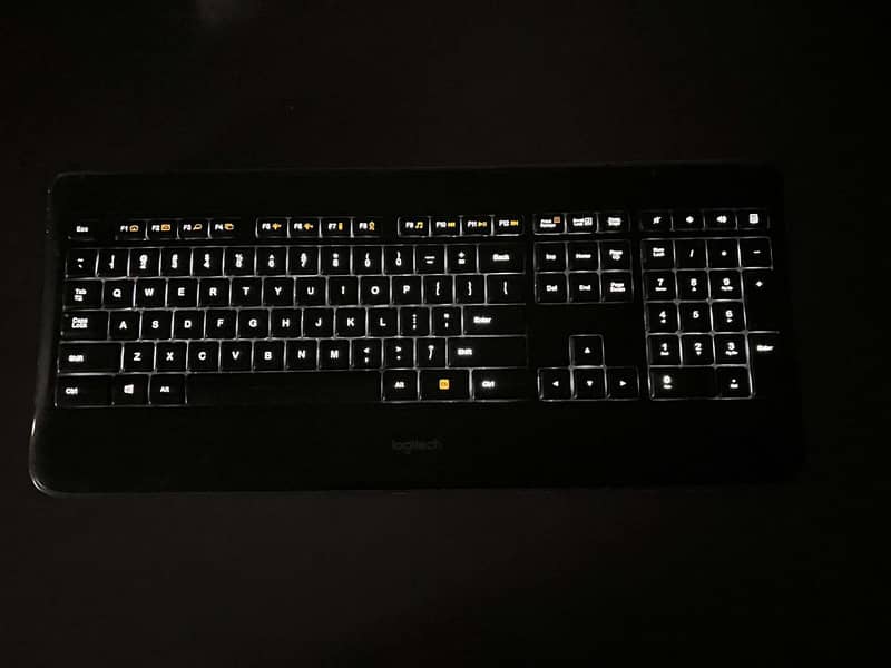 Logitech Mx Performance Wireless Mouse - Rechargeable - Like New 8