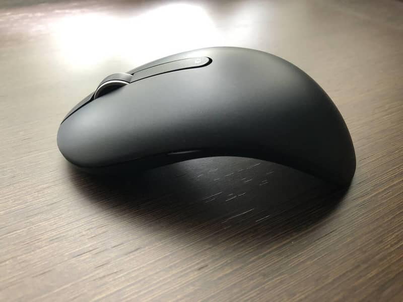 Logitech Mx Performance Wireless Mouse - Rechargeable - Like New 10