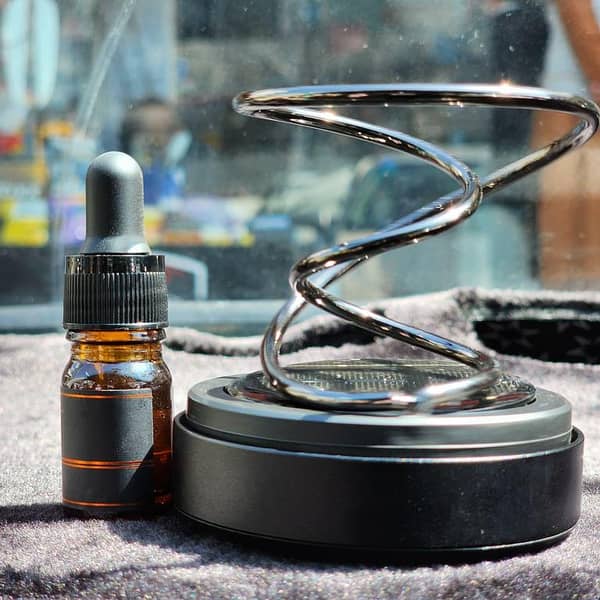 Universal Solar Power Spiral Style Car Perfume Air Freshener 360° Rotating Car Perfume Solar Energy Fragrance Car 1 Pc (Black)