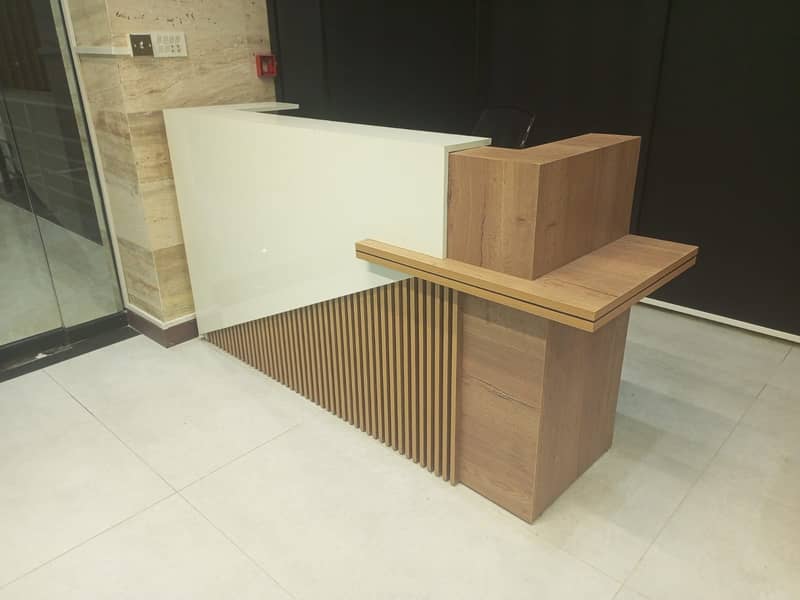 Workstations / Conference Tables / Executive Table / Reception Counter 8