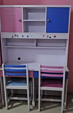 Writing table with two chairs